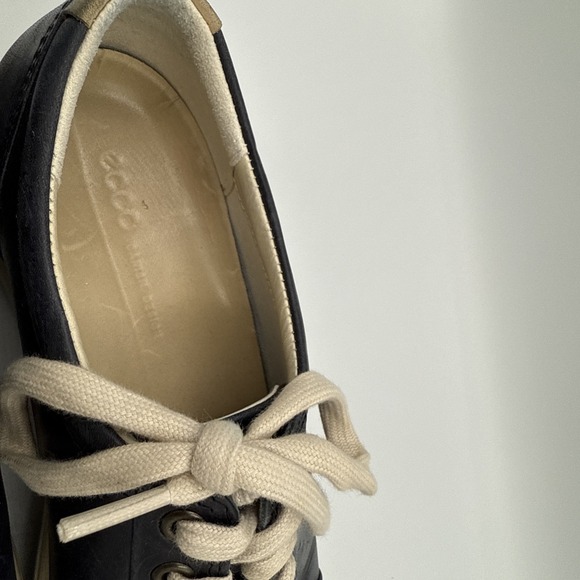 Ecco Womens Shoes Size 8.5 (39) Blue Leather Lace Up Comfort Casual Sneakers - Picture 4 of 16